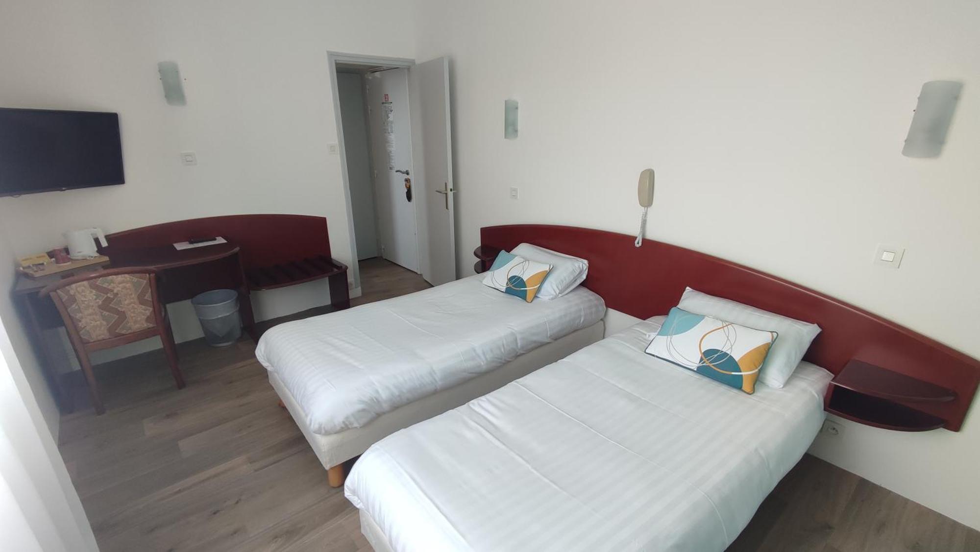 Double or Twin Room with Courtyard View,1710588517:JPEG